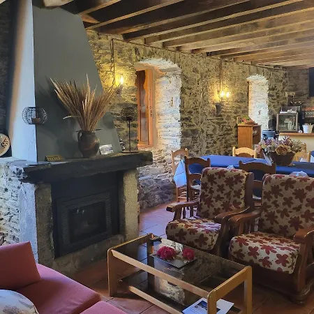 Hotel Rural La Carcel Murias de Paredes