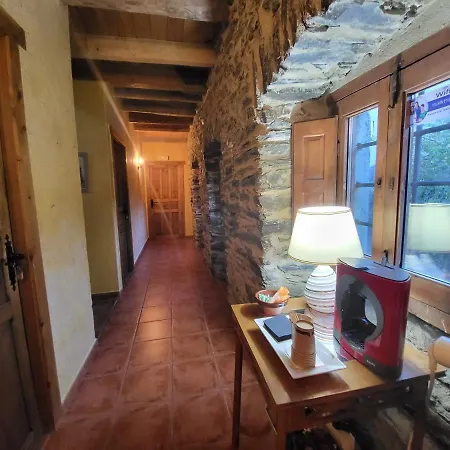 Rural La Carcel Hotel Murias de Paredes