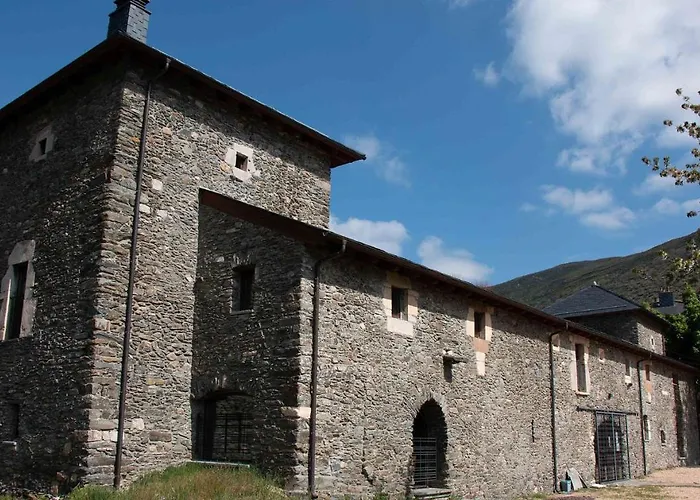 Rural La Carcel Murias de Paredes